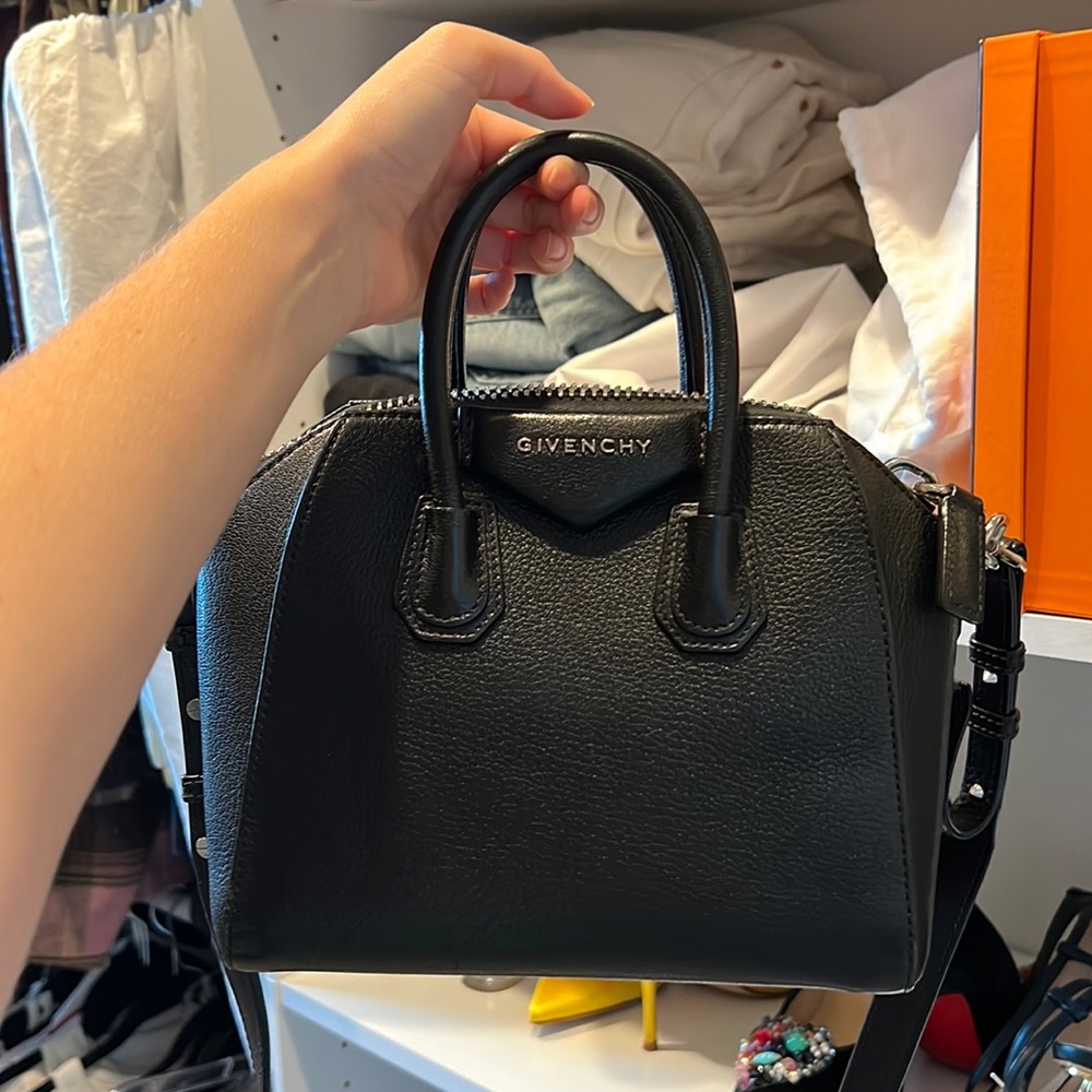 Givenchy mini antigonia